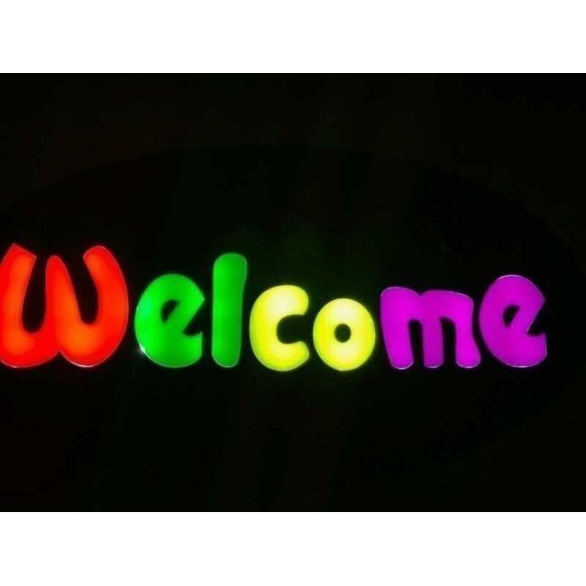 Podświetlany znak reklamowy LED witamy logo wielokolorowe kolorowe paski 3